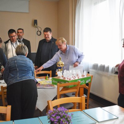 image-472
